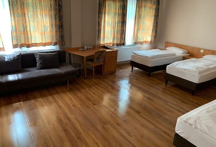 شقة غرفة واحدة, Am Kurfuerstenplatz   Messe