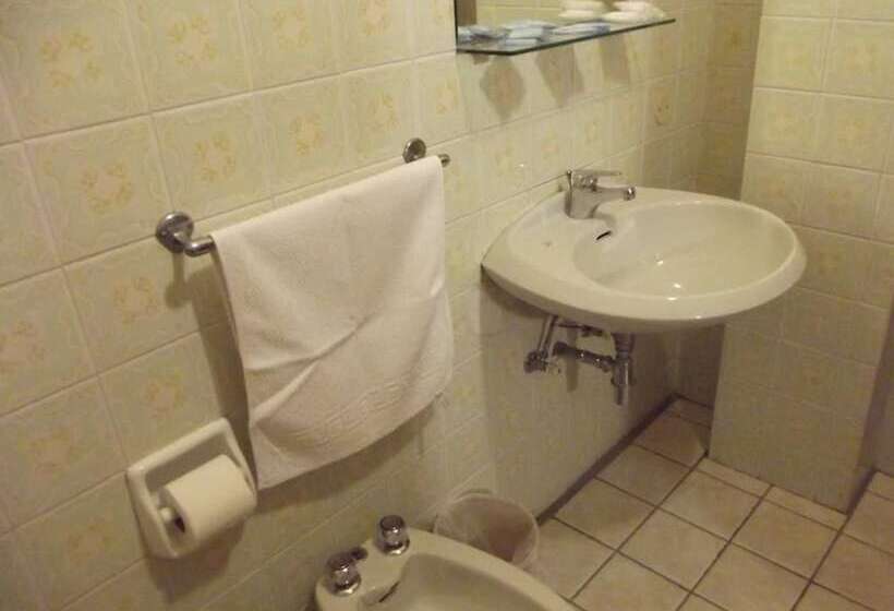 اتاق استاندارد, Annetta