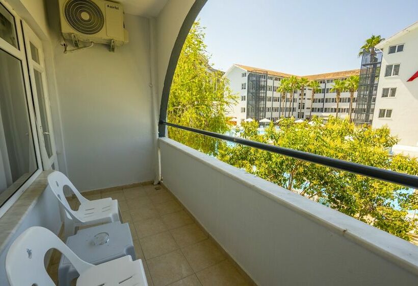 标准三人间, Armas Bella Sun