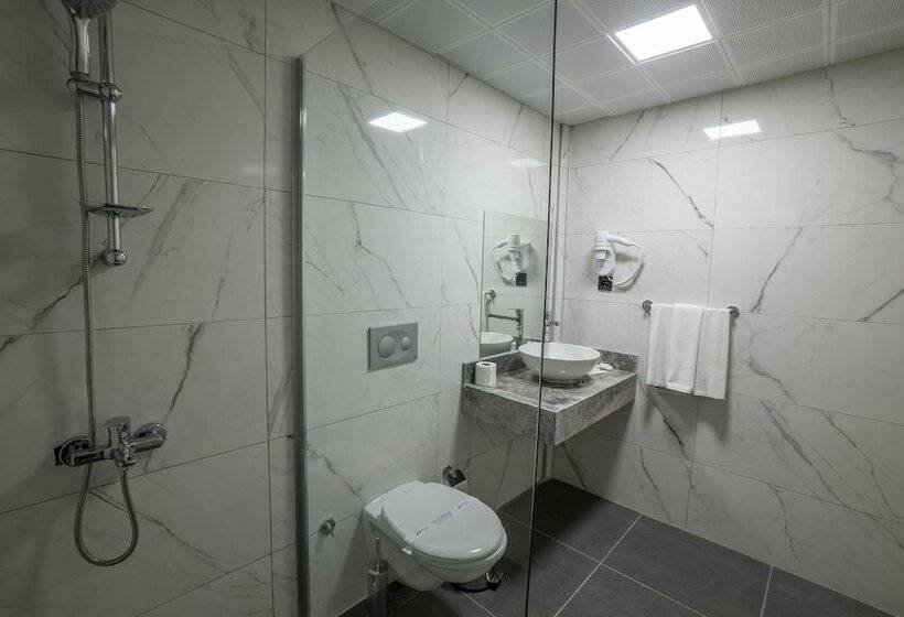 标准三人间, Armas Bella Sun