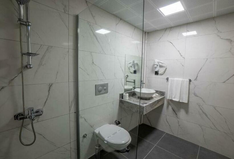 标准三人间, Armas Bella Sun