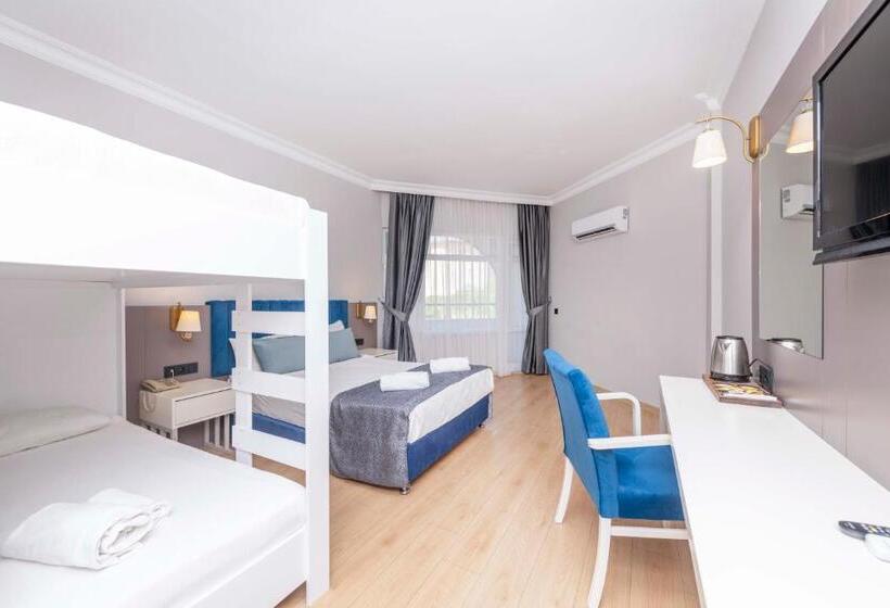 带双层床的家庭房间, Armas Bella Sun