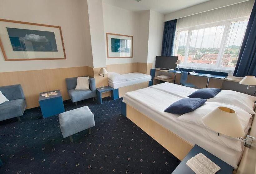 غرفة كومفورت ثلاثية, Grand Litava Beroun