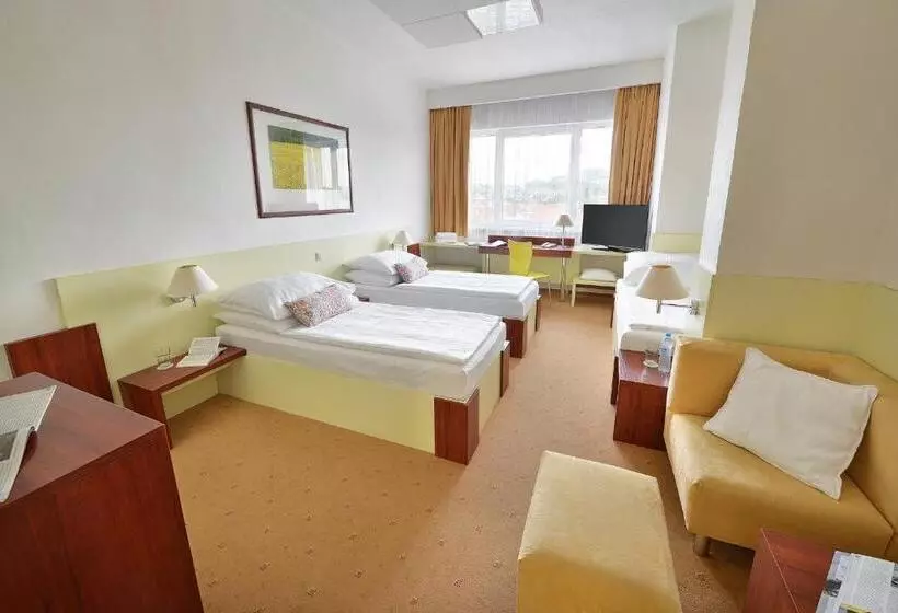 Comfort Kolmen Hengen Huone, Grand Litava Beroun