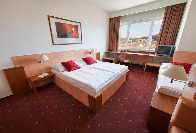 Comfort Kolmen Hengen Huone, Grand Litava Beroun