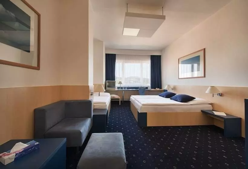 Comfort Kolmen Hengen Huone, Grand Litava Beroun