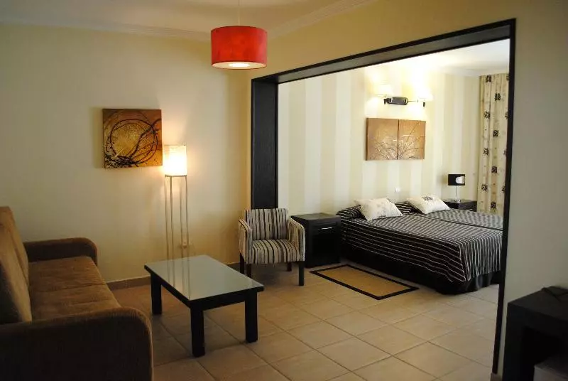 سوییت, La Aldea Suites