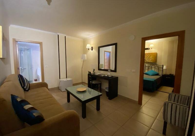 Номер Economy, La Aldea Suites