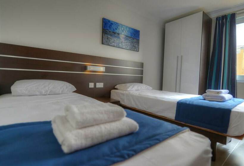 سوئیت پنت هاوس, Luna Holiday Complex