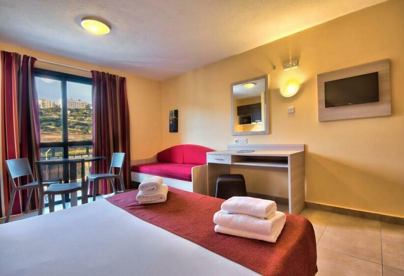 استودیوی استاندارد با چشم‌انداز دریا, Luna Holiday Complex