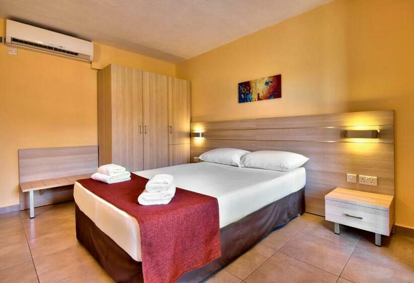 استودیوی استاندارد با چشم‌انداز دریا, Luna Holiday Complex