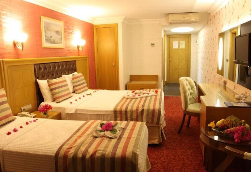 스탠다드 트리플 룸, Orsmaris Boutique