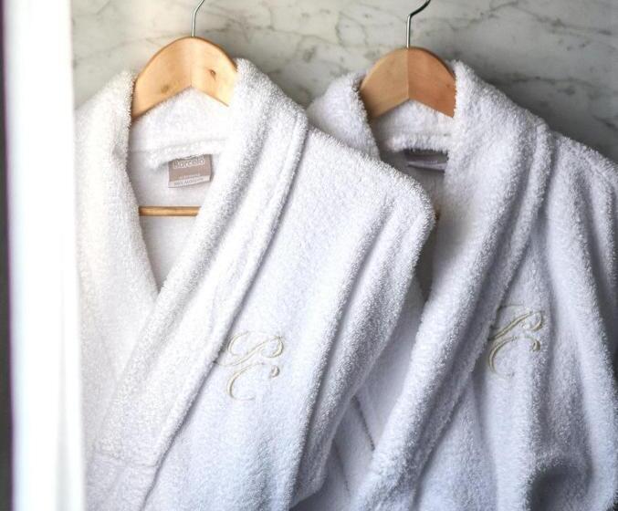 סוויטת ג'וניור אקזקיוטיב, Pago De Cirsus