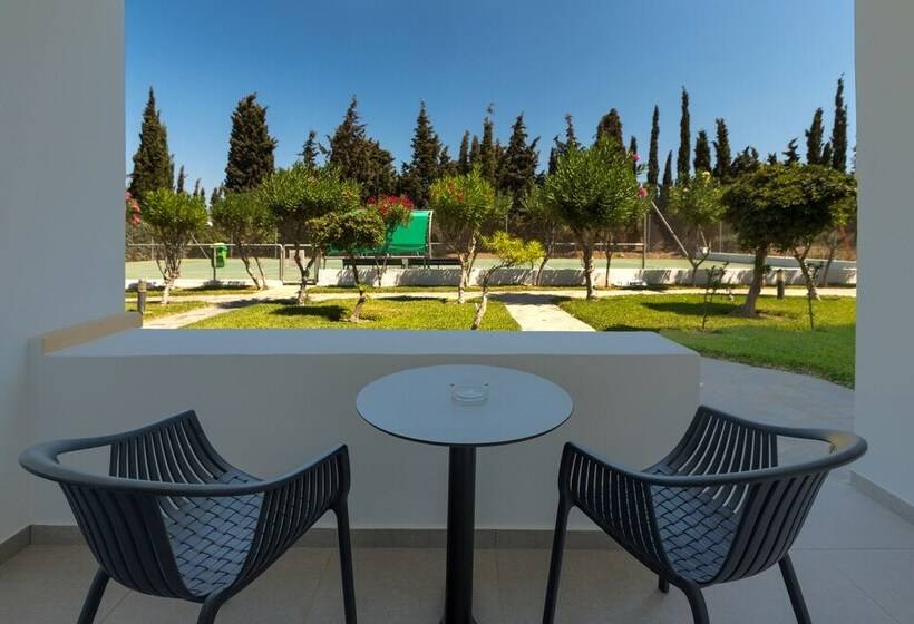 Семейный Номер, Platanista