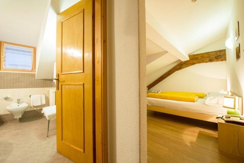 غرفة قياسية ثلاثية, Regina Delle Dolomiti