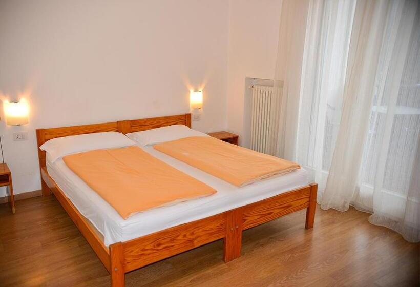 غرفة قياسية مزوَّدة بشُرفة, Regina Delle Dolomiti