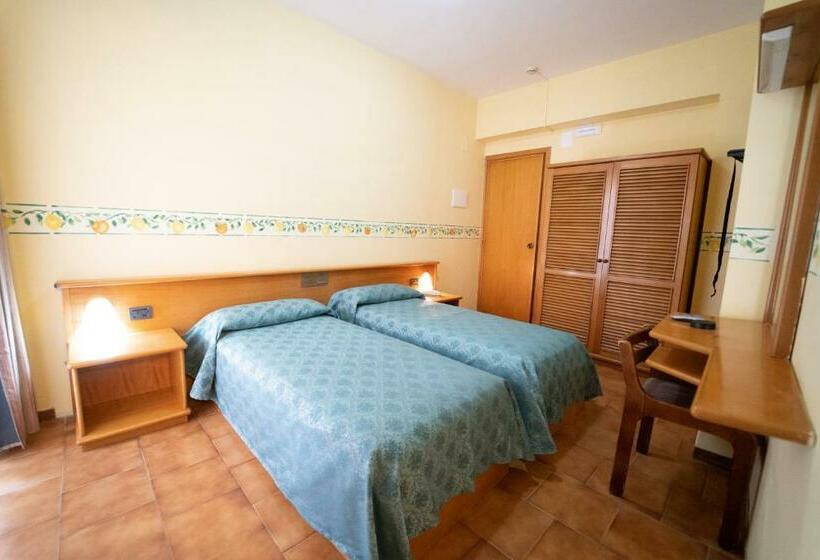 Номер Стандарт, San Pietro