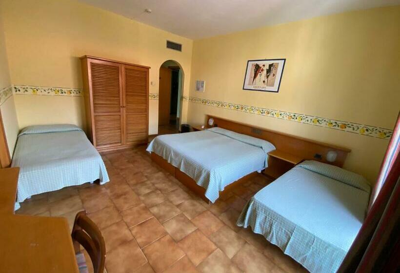 Четырехместный Номер Стандарт, San Pietro