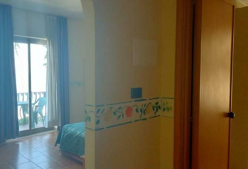 Номер Стандарт Вид на Море, San Pietro