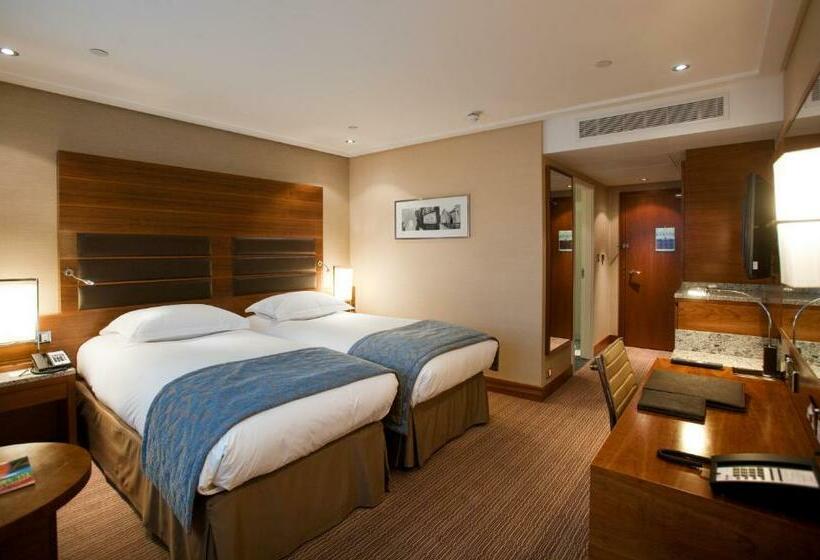 古典房间, Sofitel London Heathrow