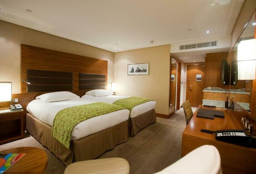 高级大房间, Sofitel London Heathrow