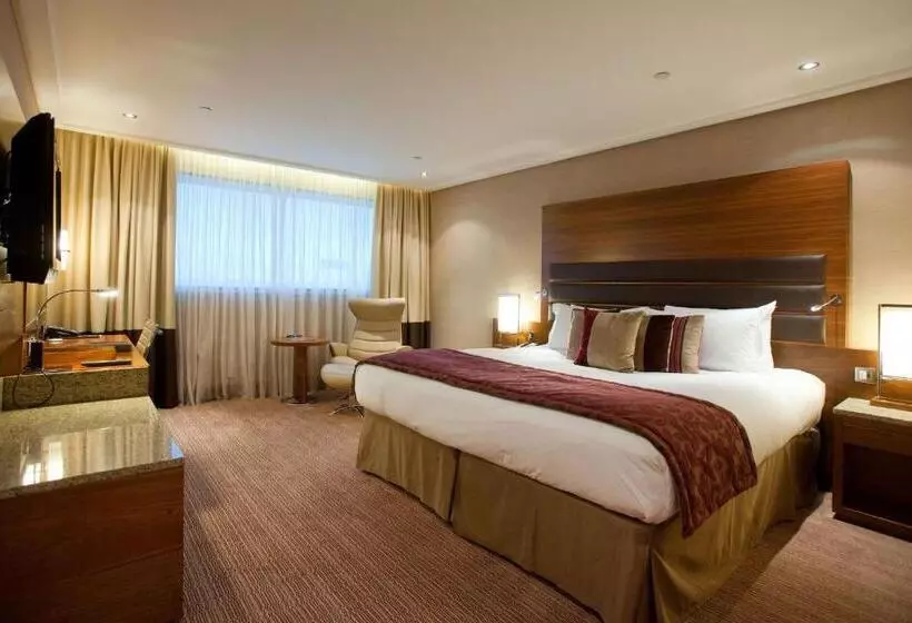 سوییت پرستیژ, Sofitel London Heathrow
