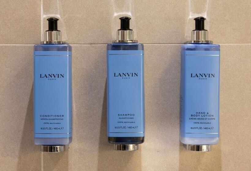 带大床的俱乐部房间, Sofitel London Heathrow