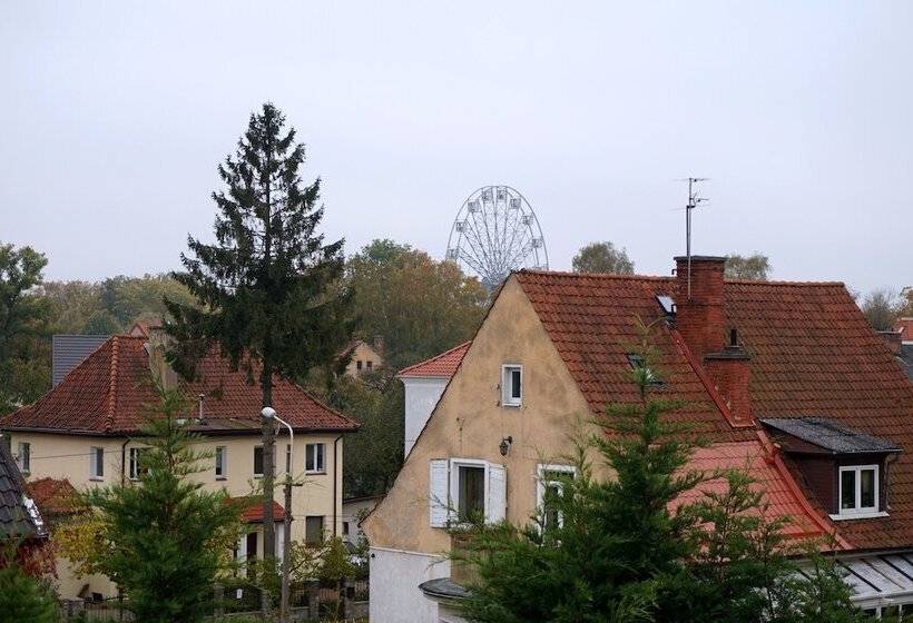 اتاق خانوادگی, Villa Severin