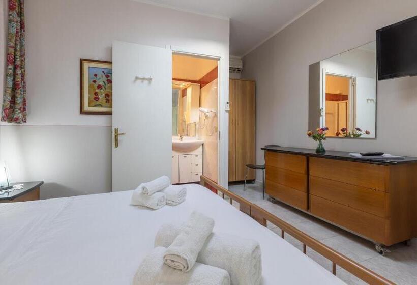 غرفة قياسية ثلاثية, Villa Vacanze Paradiso