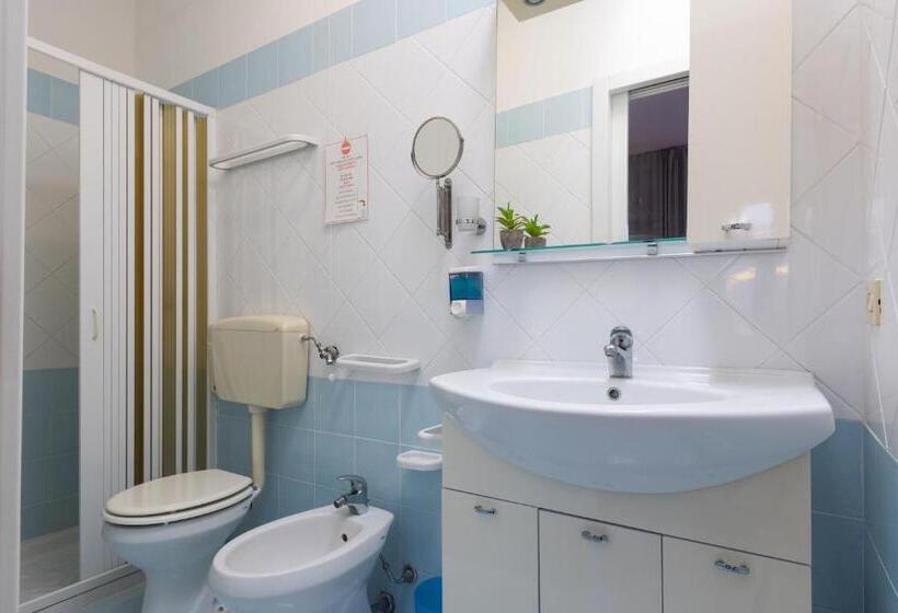 غرفة قياسية رباعية, Villa Vacanze Paradiso