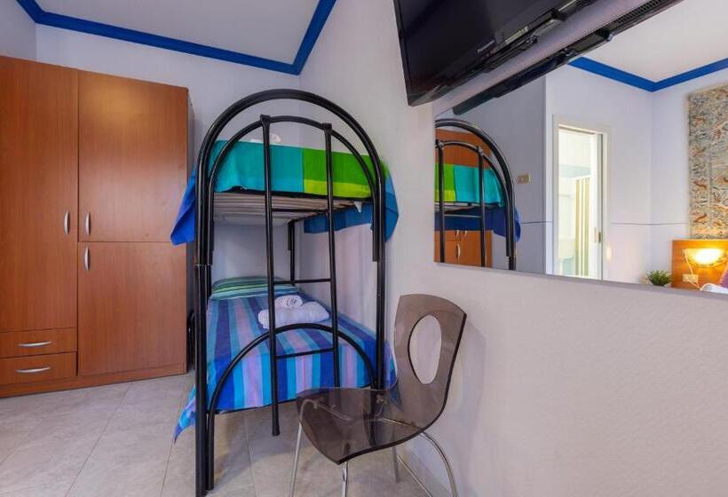 غرفة قياسية رباعية, Villa Vacanze Paradiso