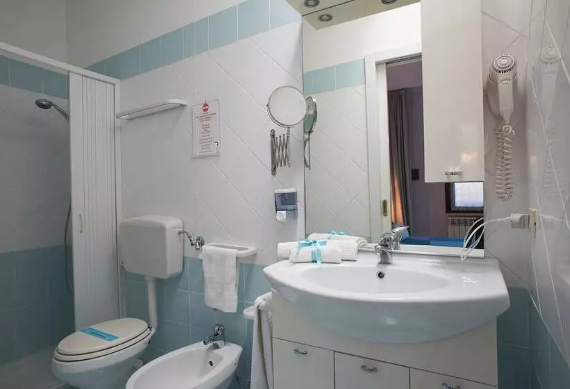 Standard Neljän Hengen Huone, Villa Vacanze Paradiso