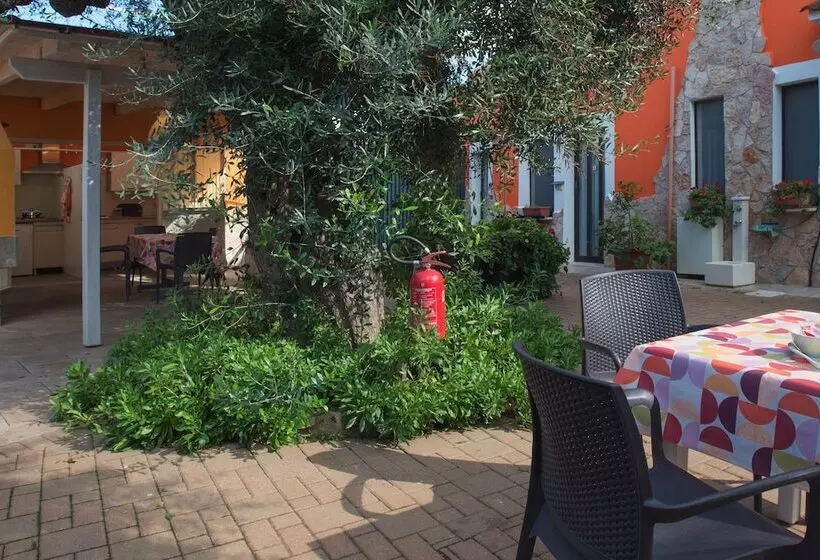 Standard Neljän Hengen Huone, Villa Vacanze Paradiso