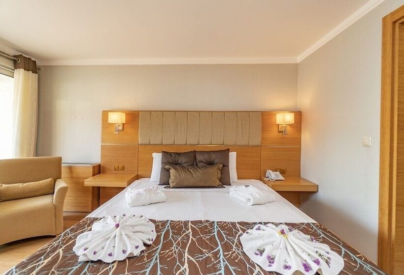 Семейный Номер, Maira Deluxe Resort Hotel Bodrum