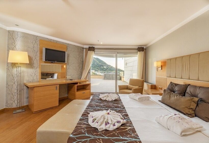 Семейный Номер, Maira Deluxe Resort Hotel Bodrum