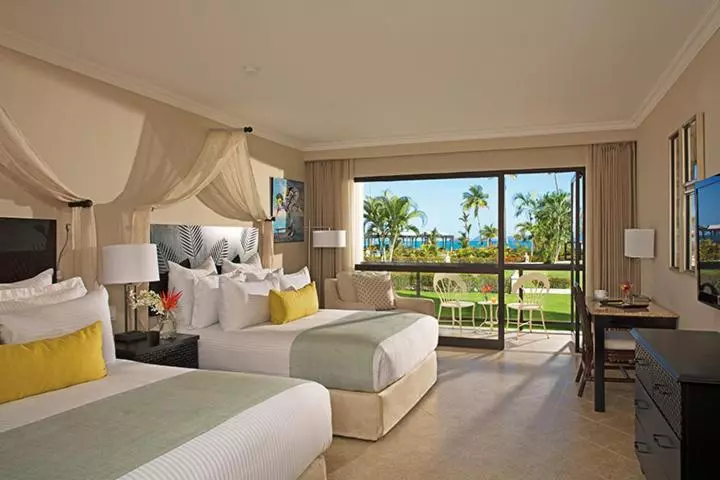 اتاق لوکس با چشم‌انداز دریا, Dreams Playa Bonita All Inclusive