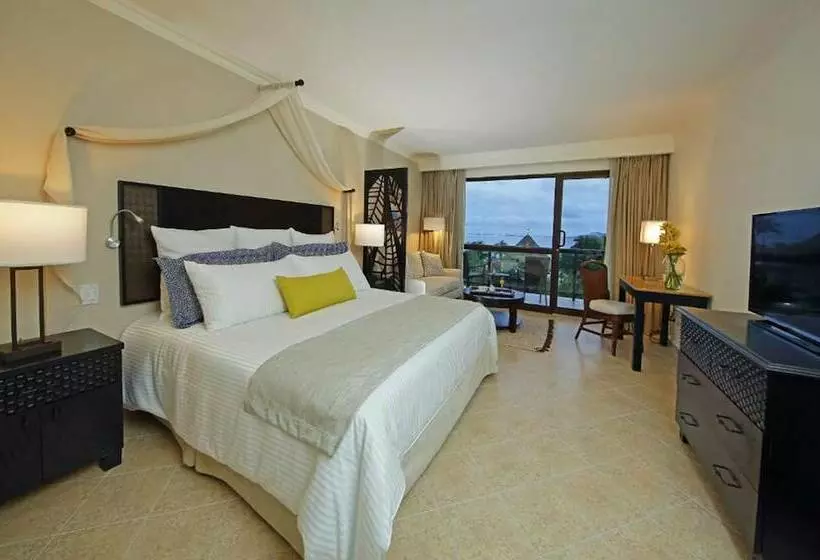 اتاق لوکس با تخت بزرگ, Dreams Playa Bonita All Inclusive