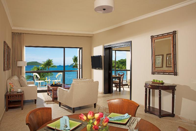 סוויטת ג'וניור קלאב עם נוף לים, Dreams Playa Bonita All Inclusive