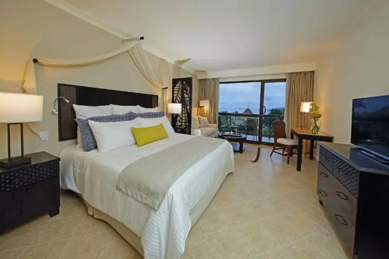 اتاق لوکس با چشم‌انداز دریا, Dreams Playa Bonita All Inclusive