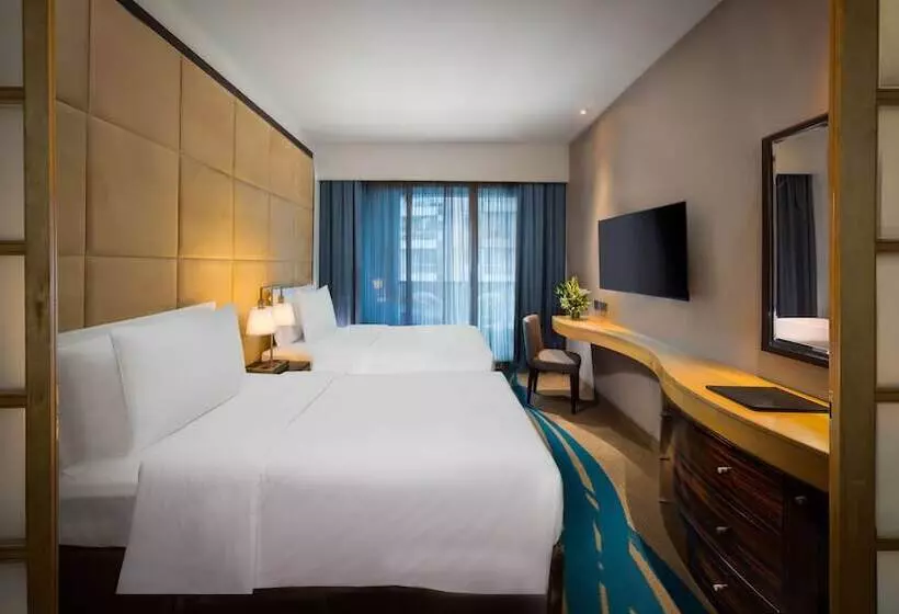 استودیو اجرایی, Savoy Suites Hotel Apartment Newly Renovated
