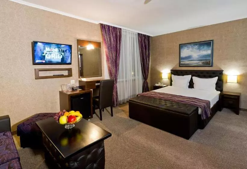 سوییت جونیور با بالکن, Spa Hotel Spartak