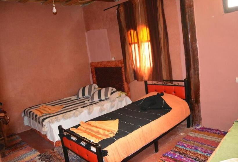 اتاق استاندارد سه نفره, Riad Dar Tagine