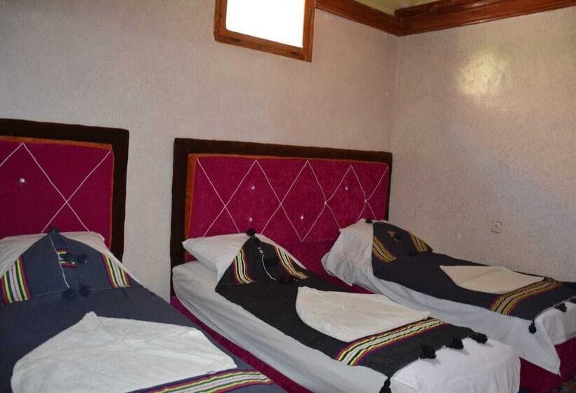اتاق استاندارد سه نفره, Riad Dar Tagine