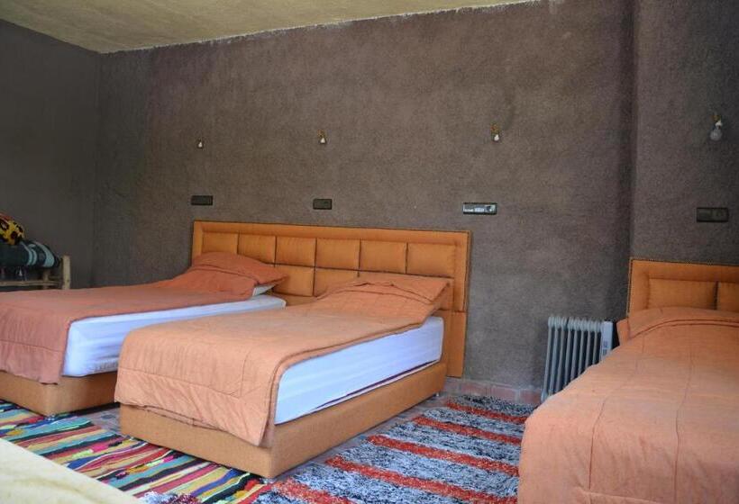 اتاق استاندارد سه نفره, Riad Dar Tagine