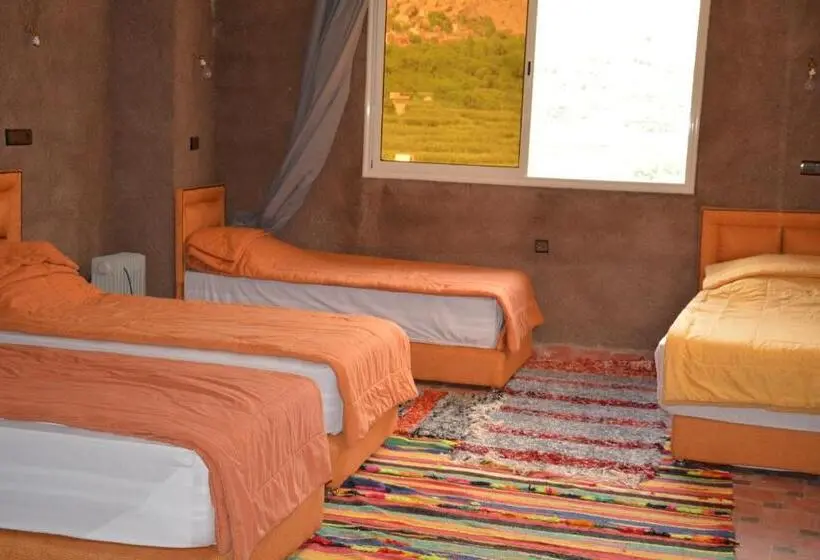 スタンダード4人部屋, Riad Dar Tagine