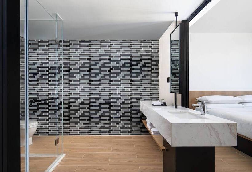 ２ダブルベッドのスタンダードルーム, Fairfield By Marriott Guiyang Guanshanhu