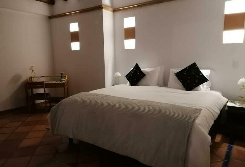 غرفة قياسية, Marquesa De Pinares