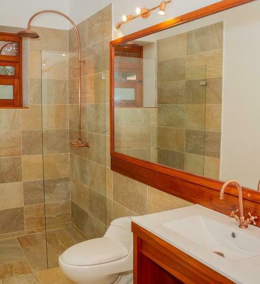 غرفة قياسية, Marquesa De Pinares