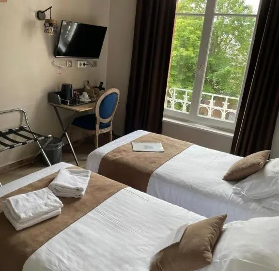 Standard-huone Puutarhanäkymä, Logis Hôtel  Restaurant Le Relais Guillaume De Normandy