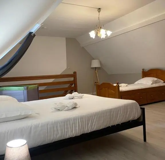 Huoneisto 1 Makuuhuone, Logis Hôtel  Restaurant Le Relais Guillaume De Normandy